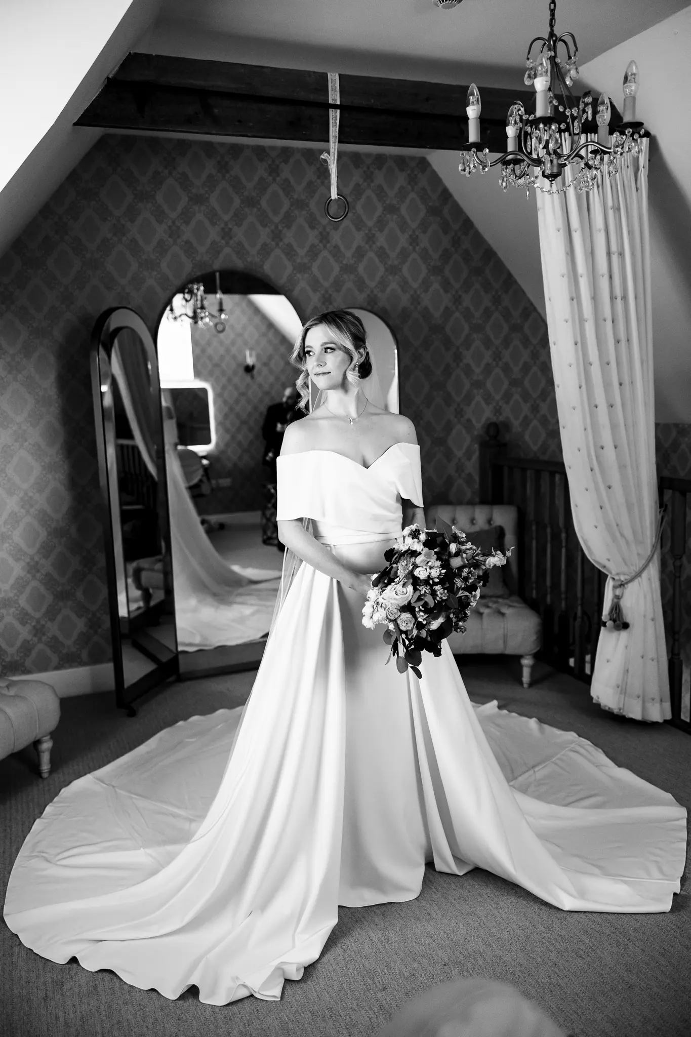 Bassmead Manor Barns bride getting ready