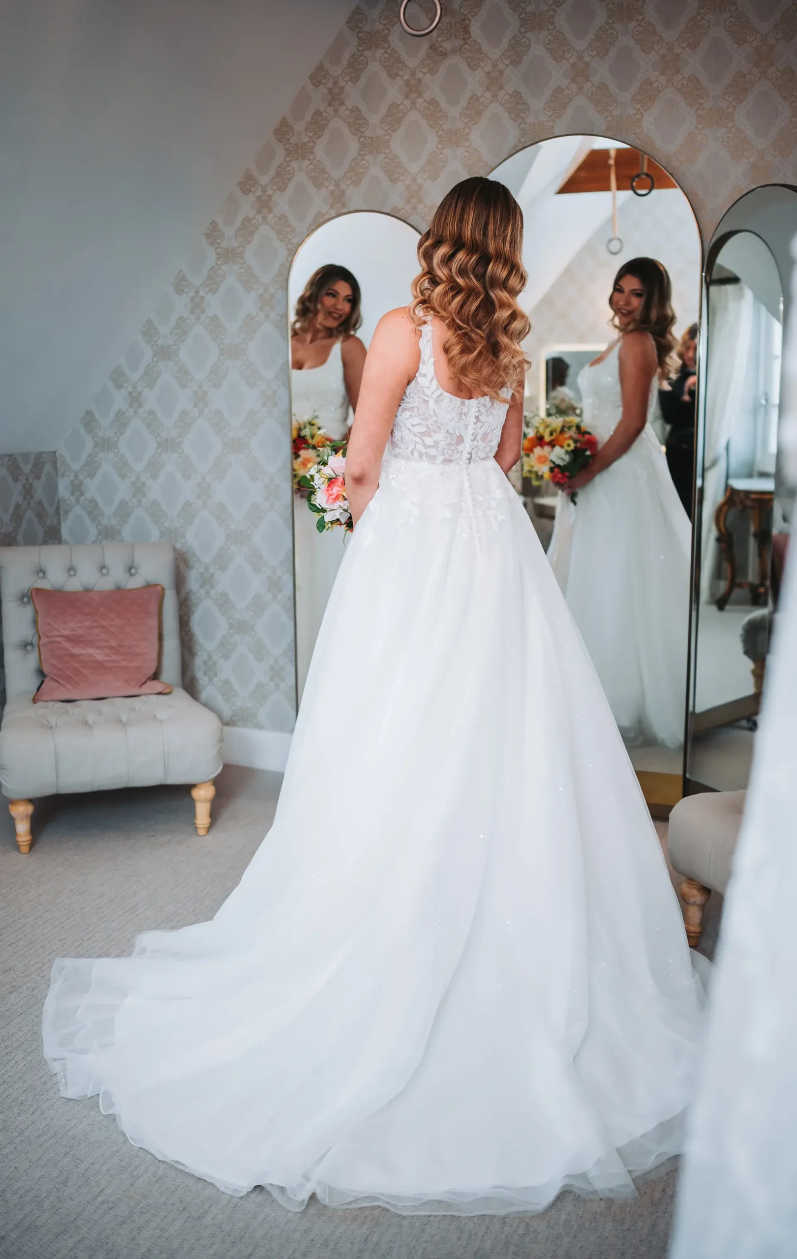 bassmead manor barns bride getting ready